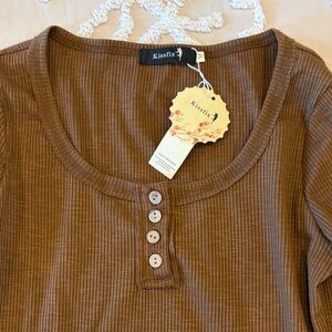 Kissfix Women's Long Sleeve Henley Top Scoop Neck Brown NEW Medium